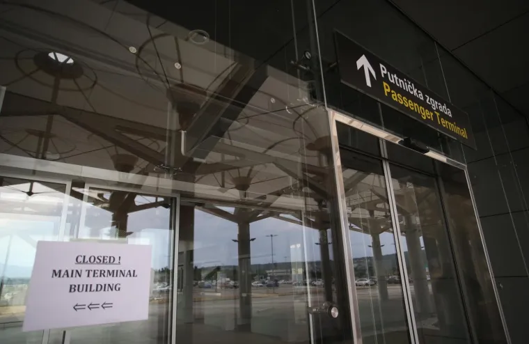 Iznenađenje za putnike: U subotu je novi terminal zračne luke Split otvoren, a onda ih dočekao natpis 'zatvoreno'