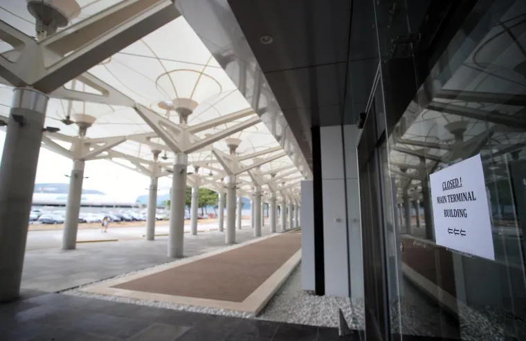 Iznenađenje za putnike: U subotu je novi terminal zračne luke Split otvoren, a onda ih dočekao natpis 'zatvoreno'