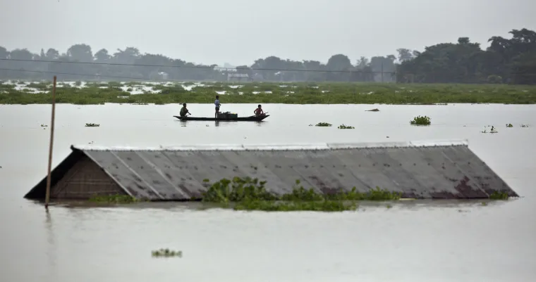Velike poplave na jugu Azije: Poginulo vi&scaron;e od 200 ljudi, milijuni bježe pred poplavama