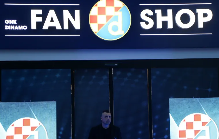 NAMA SU OVI NOVI RETRO DRESOVI DINAMA PUN POGODAK: Što vi mislite?