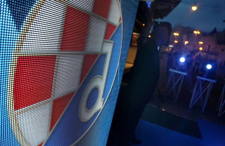 NAMA SU OVI NOVI RETRO DRESOVI DINAMA PUN POGODAK: Što vi mislite?