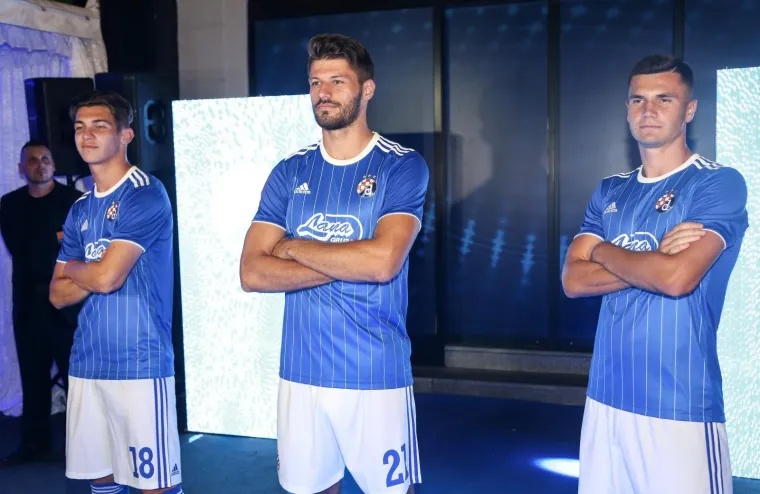 NAMA SU OVI NOVI RETRO DRESOVI DINAMA PUN POGODAK: &Scaron;to vi mislite?