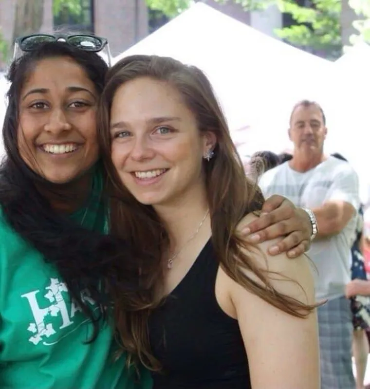 JADNI NEMAJU POJMA DA SU ISPALI IDIOTI: Nabru&scaron;ene svekrve i nezgodne pozadine doista mogu pokvariti dojam