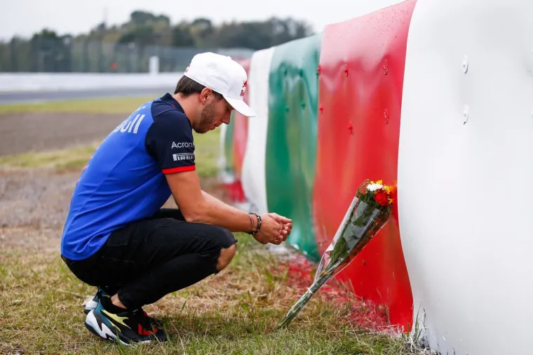 GLAVA MU JE PRETRPJELA UDAR SILE OD 254 G: Ovo je jedna od najvećih tragedija u povijesti sporta