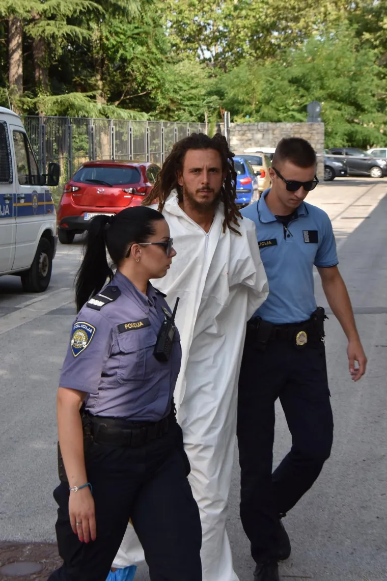 Pula: Privođenje osumnjičenog za ubojstvo njemačkog turista