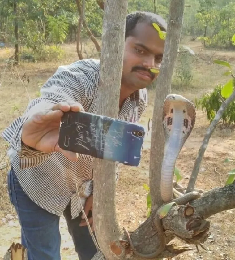 NISU BLAGOSLOVLJENI INTELIGENCIJOM, ALI BAR SU NAS NASMIJALI: Sramotnije fotografije od ovih teško ćete pronaći