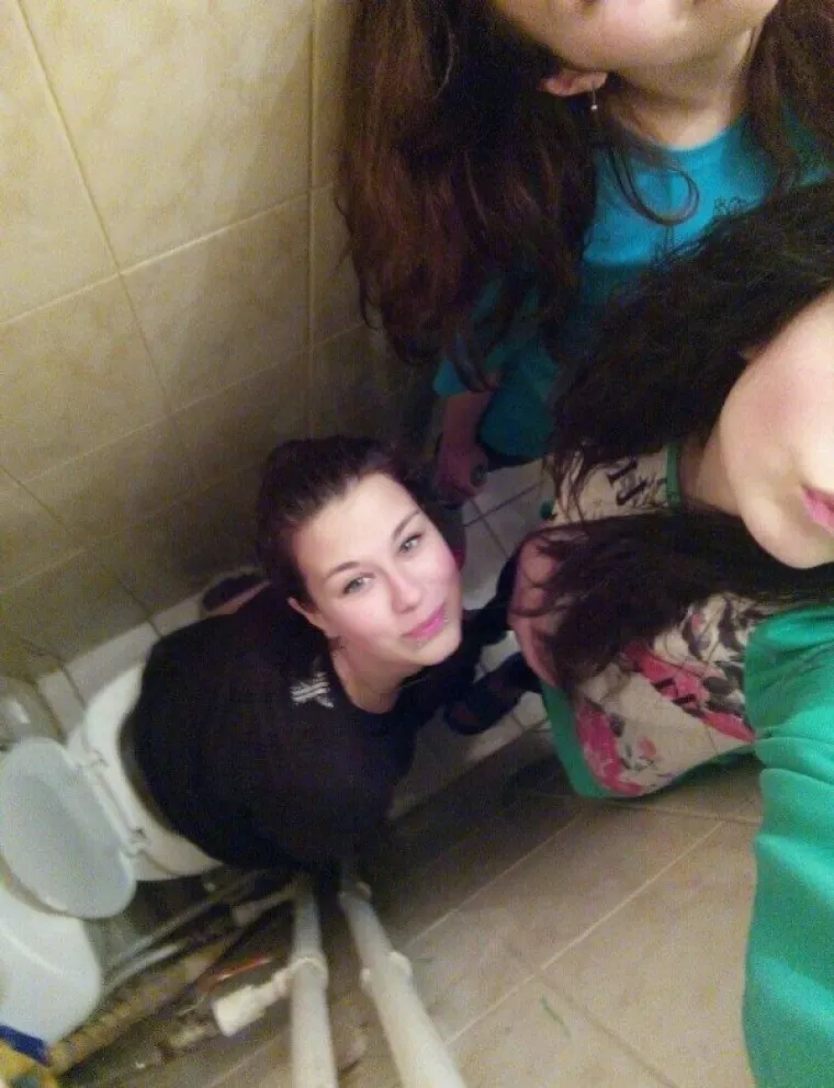 NISU BLAGOSLOVLJENI INTELIGENCIJOM, ALI BAR SU NAS NASMIJALI: Sramotnije fotografije od ovih te&scaron;ko ćete pronaći