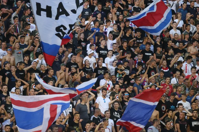 POGLEDAJTE REAKCIJU MARINA BRBIĆA I DRUŠTVA SINOĆ U LOŽI: Njihovi izrazi lica govore sve