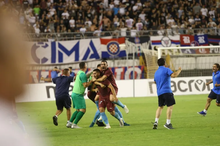 POGLEDAJTE REAKCIJU MARINA BRBIĆA I DRU&Scaron;TVA SINOĆ U LOŽI: Njihovi izrazi lica govore sve