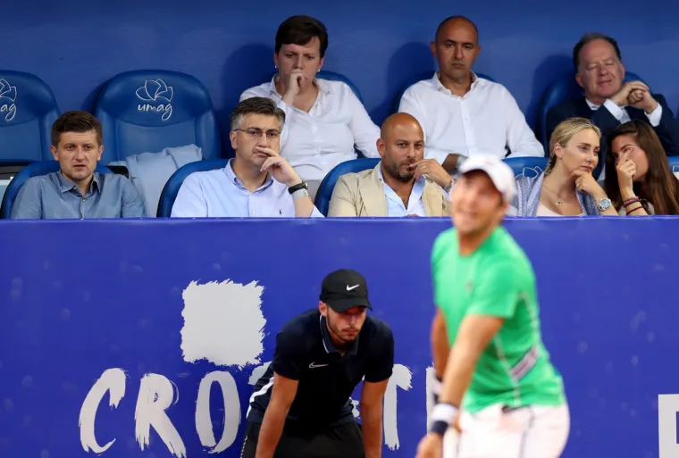 Poznati vole bijeli sport: Na ATP stigli ministri, pogledajte u čijem je dru&scaron;tvu Plenković pratio meč
