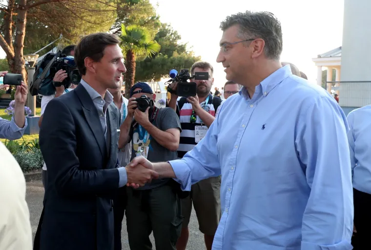 Poznati vole bijeli sport: Na ATP stigli ministri, pogledajte u čijem je dru&scaron;tvu Plenković pratio meč