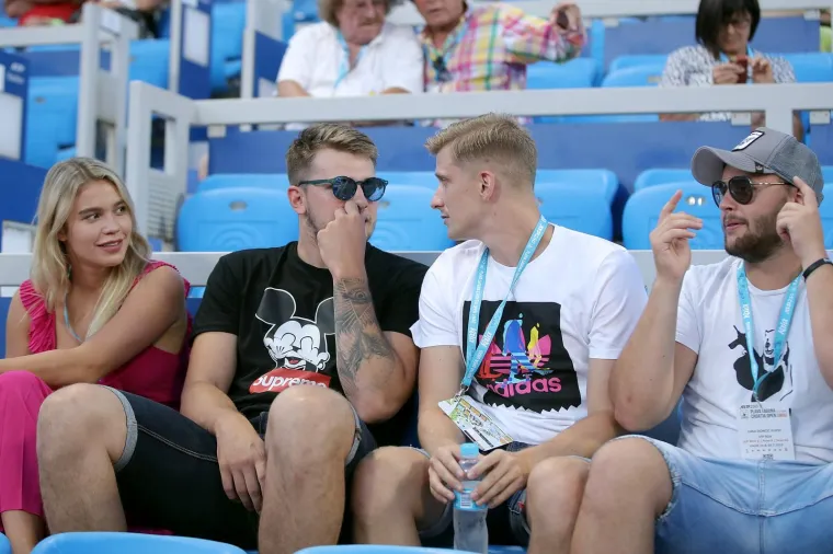 [FOTO] SLOVENSKA NBA ZVIJEZDA POKUPILA JE NAJVI&Scaron;E PAŽNJE U UMAGU: Ima i zgodnu djevojku...