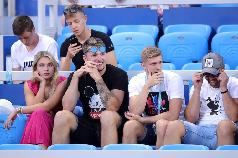 [FOTO] SLOVENSKA NBA ZVIJEZDA POKUPILA JE NAJVI&Scaron;E PAŽNJE U UMAGU: Ima i zgodnu djevojku...