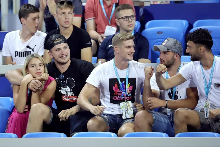 [FOTO] SLOVENSKA NBA ZVIJEZDA POKUPILA JE NAJVI&Scaron;E PAŽNJE U UMAGU: Ima i zgodnu djevojku...