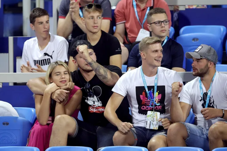 [FOTO] SLOVENSKA NBA ZVIJEZDA POKUPILA JE NAJVI&Scaron;E PAŽNJE U UMAGU: Ima i zgodnu djevojku...