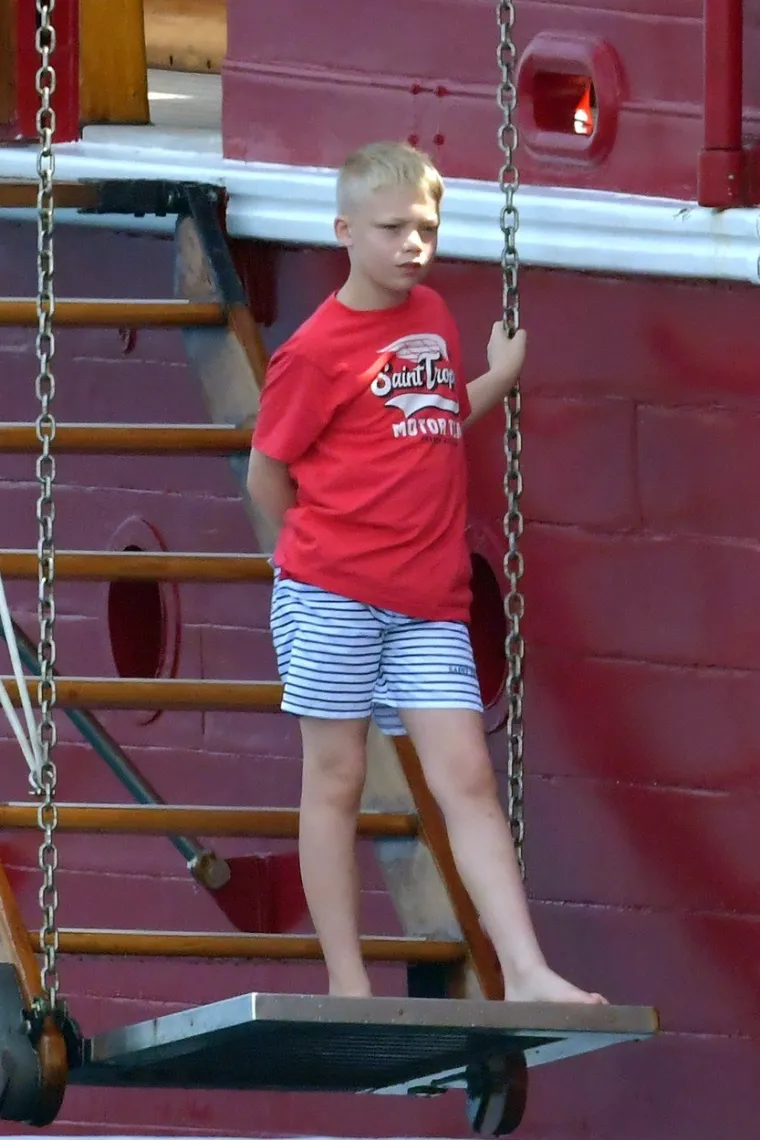 [FOTO] BORIS BECKER NE IZGLEDA BA&Scaron; KAO ČOVJEK KOJI JE DUŽAN 50 MILIJUNA EURA: Pogledajte na kakvoj jahti ljetuje