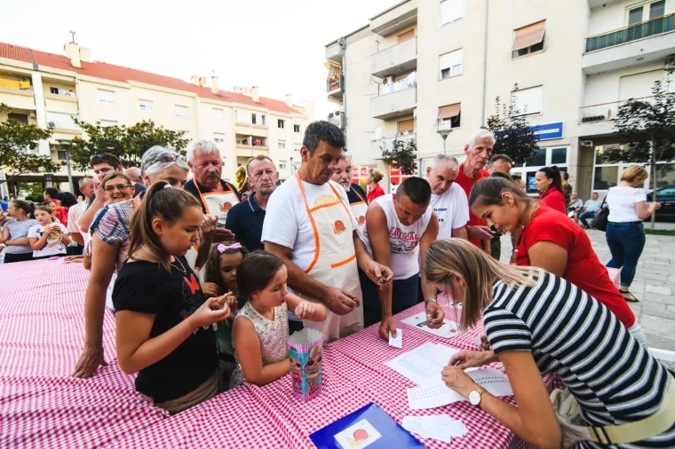 Uzbudljivo prvenstvo: U neočekivanom obratu titulu najbržeg osvojio puž iz staze 6