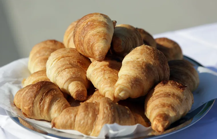 Načelnik Murtera ljut zbog visokih cijena ispunio obećanje i organizirao 'kroasan party'