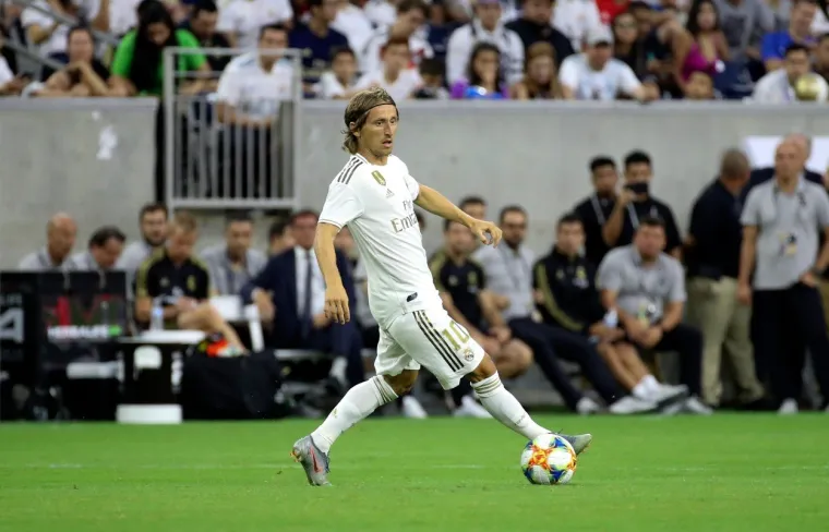 SPEKTAKL U HOUSTONU: Osjetite da&scaron;ak atmosfere i pogledajte neuspje&scaron;no 'nogometno slijetanje na mjesec' Reala