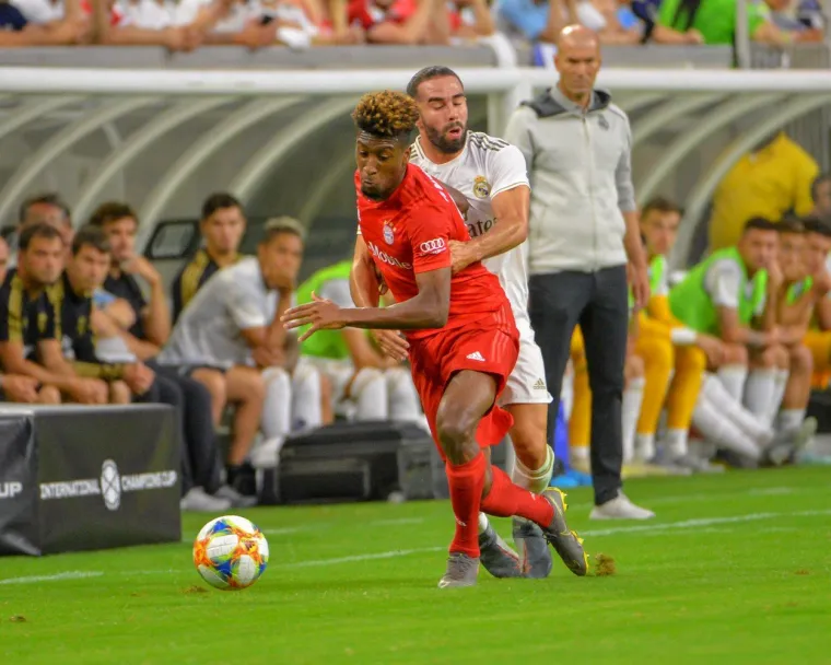 SPEKTAKL U HOUSTONU: Osjetite da&scaron;ak atmosfere i pogledajte neuspje&scaron;no 'nogometno slijetanje na mjesec' Reala