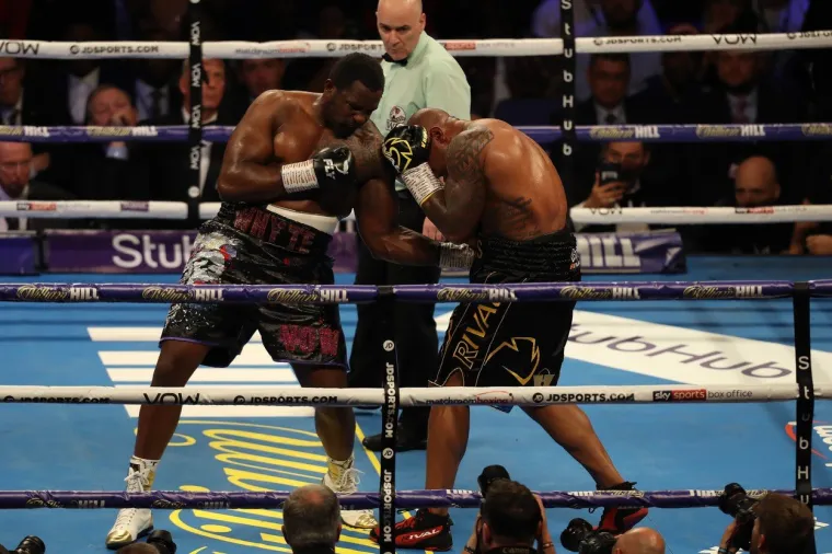 U 9. RUNDI BIO JE NA PODU, MIRISALO JE NA SENZACIJU: Ali, onda je ustao i krenuo u konačni obračun