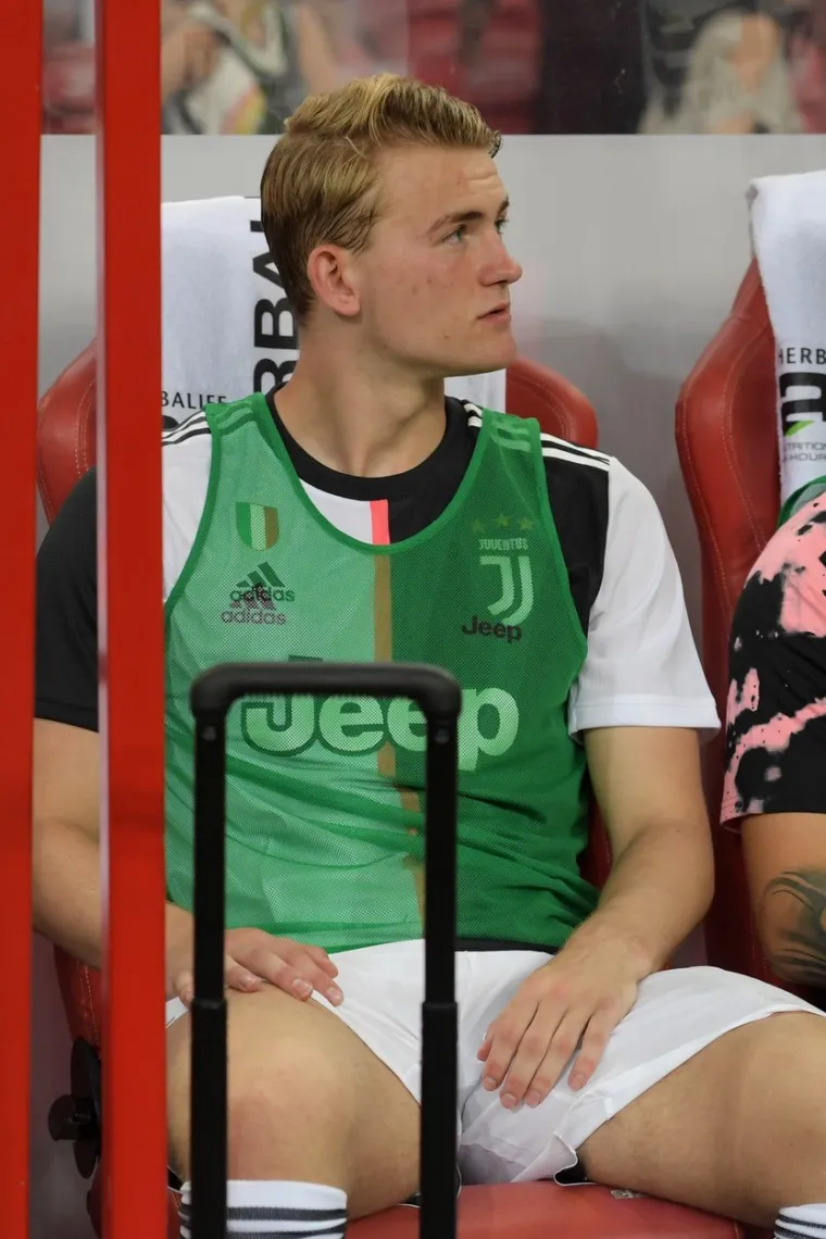 HARRY KANE SPEKTAKULARNIM POGOTKOM S CENTRA U 93. MINUTI SRU&Scaron;IO JUVE: Mandžukić dobio 45 minuta