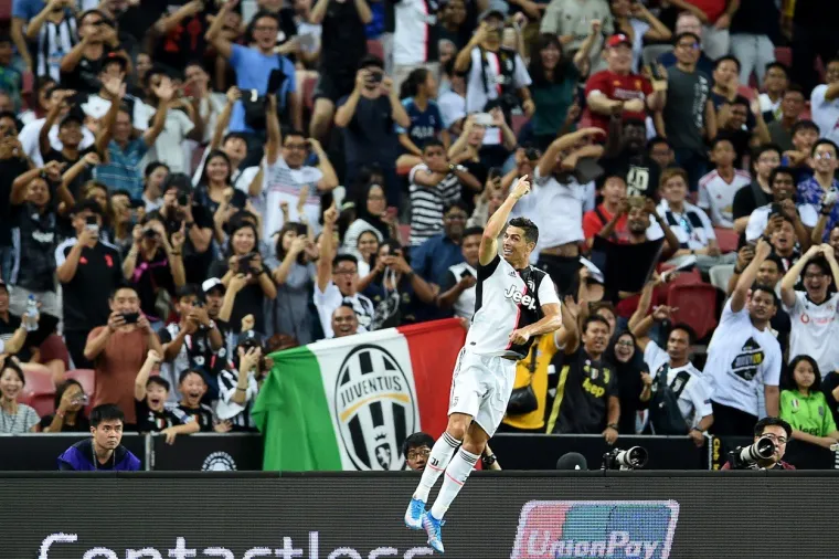 HARRY KANE SPEKTAKULARNIM POGOTKOM S CENTRA U 93. MINUTI SRU&Scaron;IO JUVE: Mandžukić dobio 45 minuta
