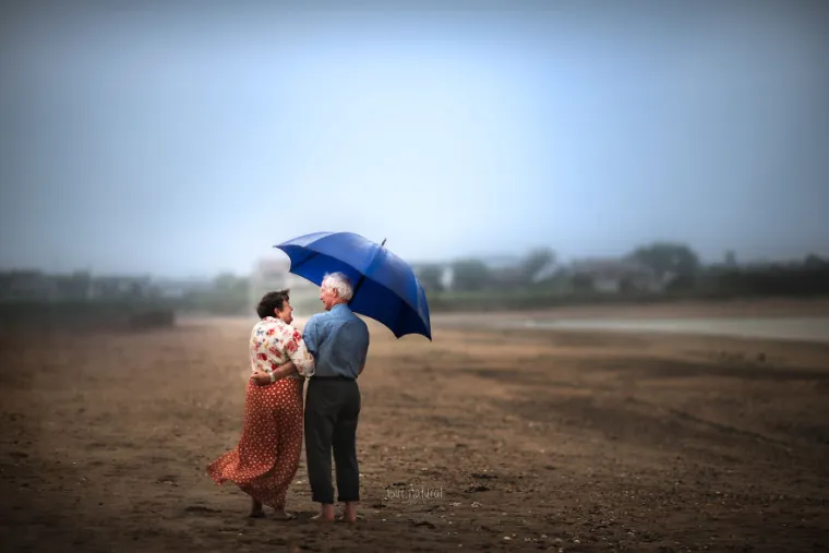 Kad se stara ljubav vrati: Predivne fotografije umirovljenih parova koje će vas u potpunosti raznježiti