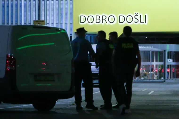 Na adresi Slavonska Avenija 106 u Zagrebu u ponedjeljak oko 20.33 sati za&scaron;titari su spriječili razbojstvo. Upotrijebljeno je vatreno oružje