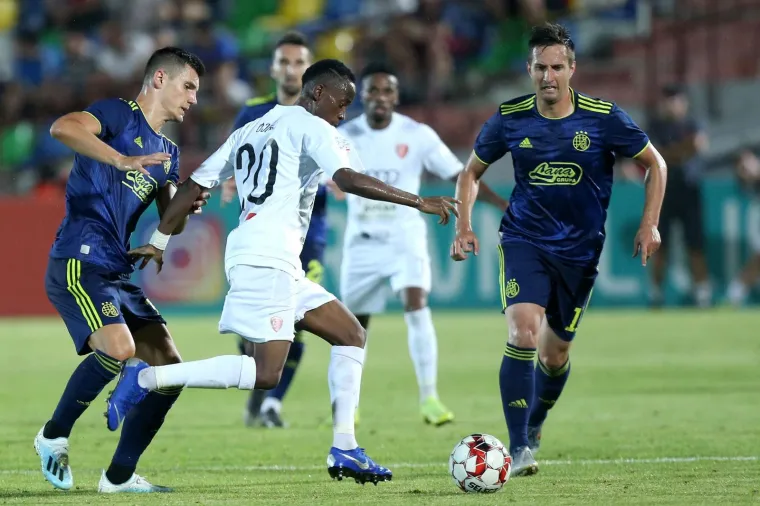 Dinamo rutinski u Gruziji! Saburtalo pružao otpor do drugog poluvremena, dalje nije i&scaron;lo