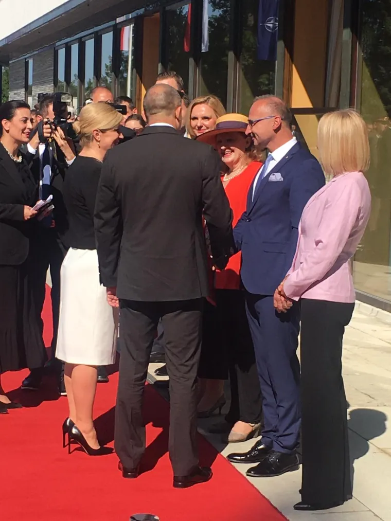 Bugarski predsjednik stigao u posjet Hrvatskoj: Pogledajte srdačan pozdrav predsjednice s novim hrvatskim ministrom!