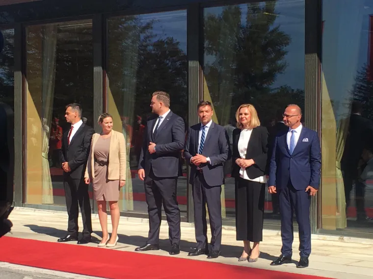 Bugarski predsjednik stigao u posjet Hrvatskoj: Pogledajte srdačan pozdrav predsjednice s novim hrvatskim ministrom!