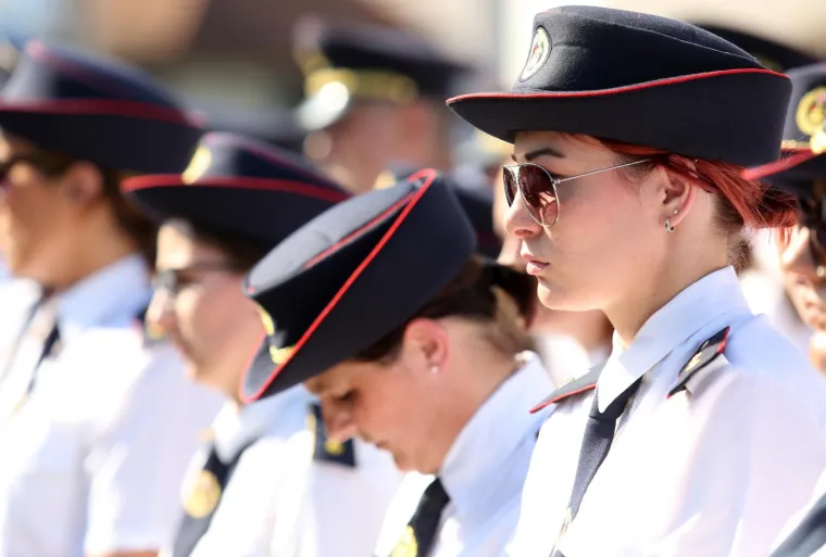 Obitelj, prijatelji i kolege oprostili se od Ivana Galekovića: Njegovoj djevojci pozlilo