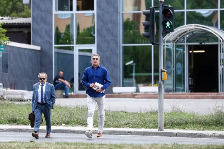 Mamić dolazi na sud u Sarajevu: 'Sessa je korumpiran sudac. Ruglo je da je predsjednik Vrhovnog suda'