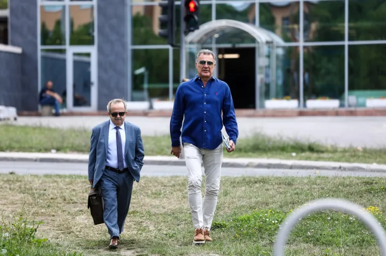 Mamić dolazi na sud u Sarajevu: 'Sessa je korumpiran sudac. Ruglo je da je predsjednik Vrhovnog suda'