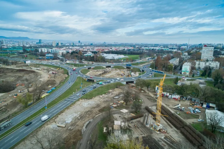 Radovi na pristupnim cestama oko rotora prije njegova zatvaranja 2018. godine zbog rekonstrukcije