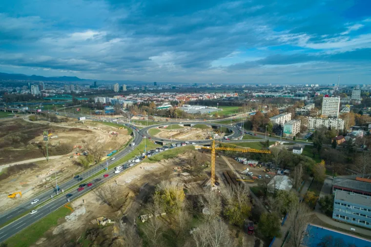 Radovi na pristupnim cestama oko rotora prije njegova zatvaranja 2018. godine zbog rekonstrukcije