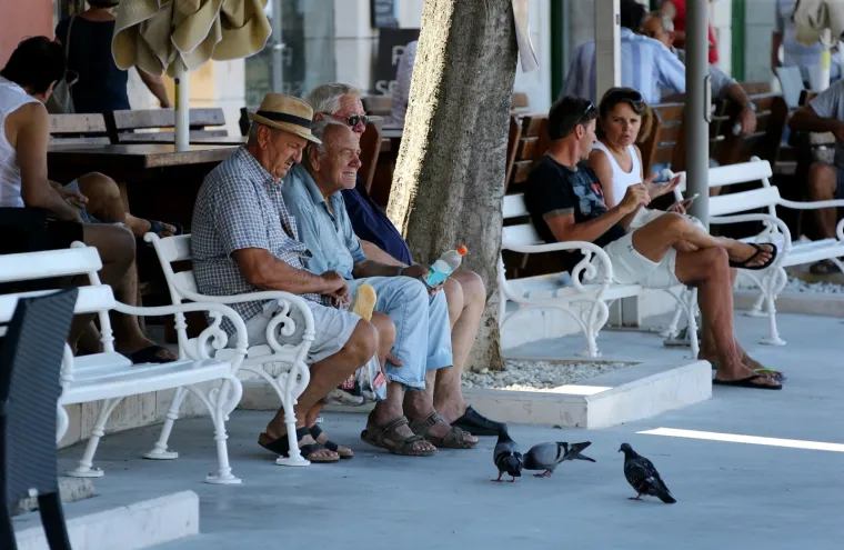 U ovaj mali raj na Visu nemoguće je doći samo jednom! Ukrade vam srce!