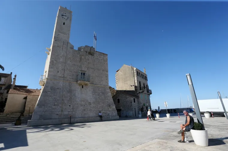 U ovaj mali raj na Visu nemoguće je doći samo jednom! Ukrade vam srce!