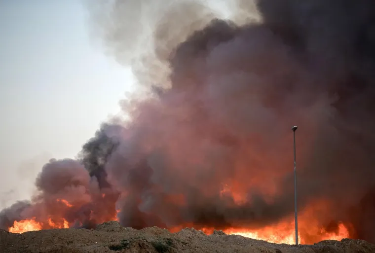 Požar na Jaku&scaron;evcu, gori reciklažno dvori&scaron;te! Oglasilo se zvono za uzbunu, vatra sve jača