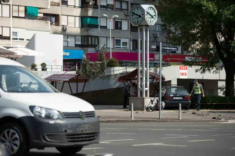 Auto naletio na majku koja je dojila bebu, oboje su te&scaron;ko ozlijeđeni