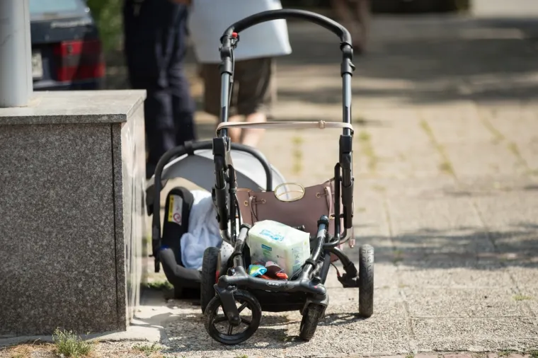 Auto naletio na majku koja je dojila bebu, oboje su te&scaron;ko ozlijeđeni