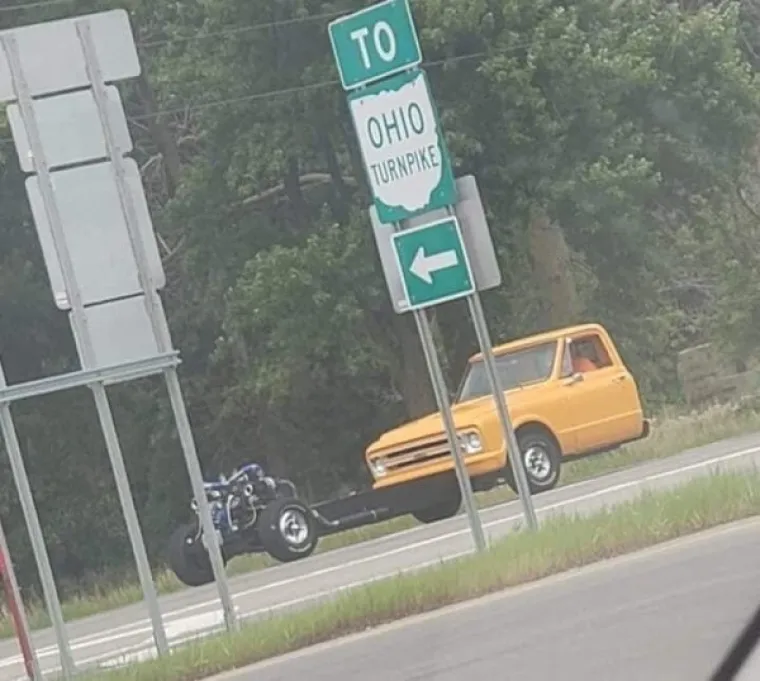 ŠTO SE, DOVRAGA, OVDJE DOGAĐA? Ako se još smatrate normalnim, ovo će vas izbezumiti. Upozoreni ste!
