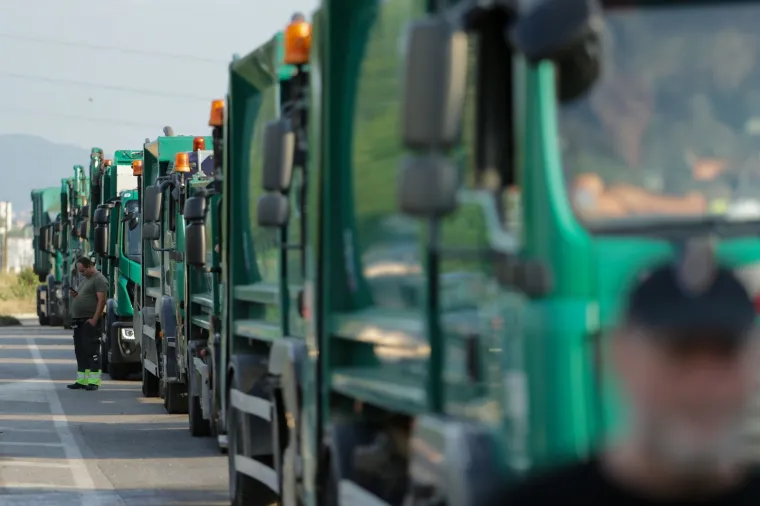 Novi Zagreb smrdi po paljevini, zrak pun dima: 'Ovo je stvarno užas! Nikada ne&scaron;to ovakvo nisam vidio'