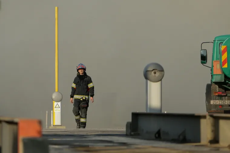 Novi Zagreb smrdi po paljevini, zrak pun dima: 'Ovo je stvarno užas! Nikada ne&scaron;to ovakvo nisam vidio'