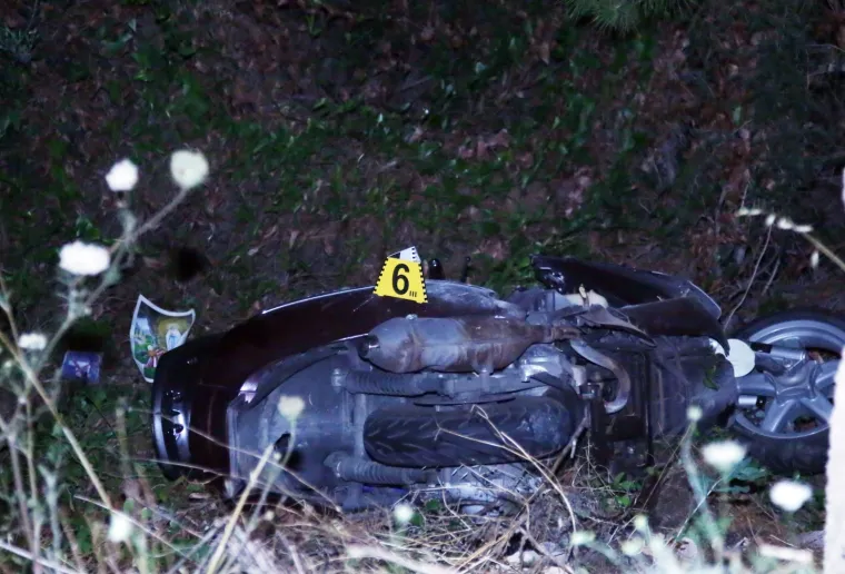 Stravične slike s mjesta nesreće kod &Scaron;ibenika: Sudar dva motora i auta, motociklist umro od te&scaron;kih ozljeda