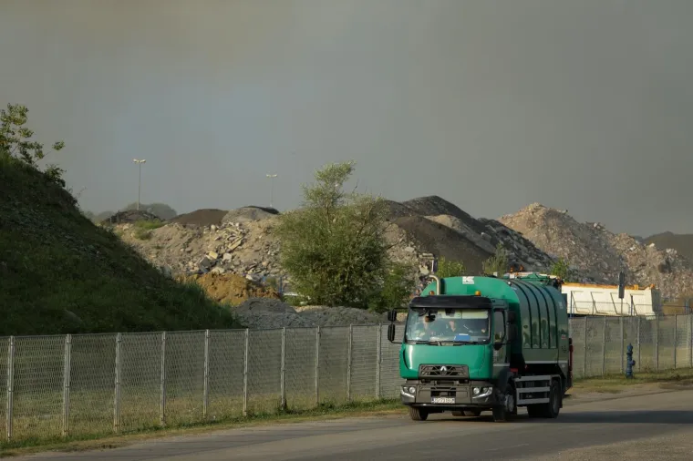 Novi Zagreb u sumaglici nakon požara na Jakuševcu