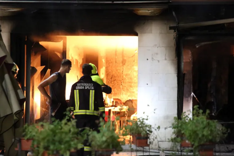 Požar u restoranu u centru Splita, gosti čuli eksplozije i bježali u panici