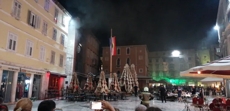 Požar u restoranu u centru Splita, gosti čuli eksplozije i bježali u panici