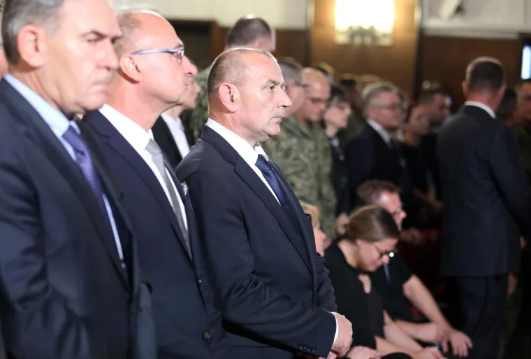 Komemoracija poginulom hrvatskom vojniku: Obitelj, prijatelji i kolege odaju počast Josipu Briškom